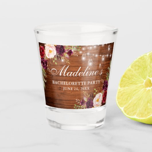 Bruidsmeisjesfeest Burgundy Bloem Houten Lichtjes Shot Glas (Voorkant)