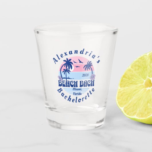 Bruidsnaam Meisjesachtig Strandfeest Shot Glas (Voorkant)