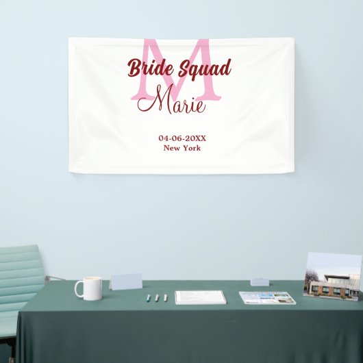 Bruidsquadron naam monogram bruidsmeisje roze datu spandoek (Beurs)