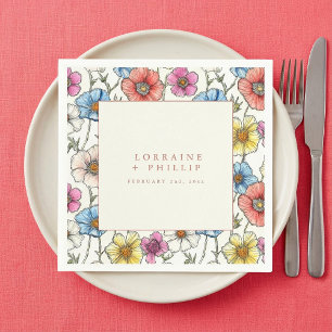 Bruidsservet met levendige wilde bloemen servet