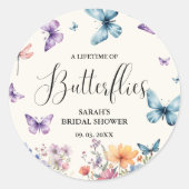 Bruidsshower tafel met levenslange vlinders ronde sticker (Voorkant)