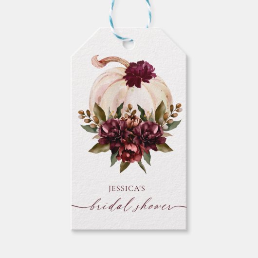 Bruidsuitnodiging 'Burgundy Pumpkin Fall in Love' Cadeaulabel (Voorkant)