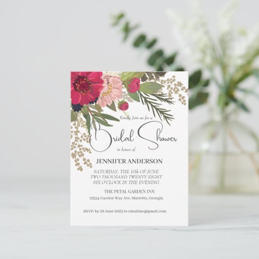 Bruidsuitnodiging met rode en groene bloemen briefkaart (Staand voorkant)