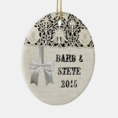 Bruiloft Antiek Kant Linnen Wit Classic  Keramisch Ornament (Rechts)