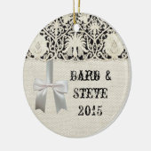 Bruiloft Antiek Kant Linnen Wit Classic  Keramisch Ornament (Links)