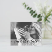 Bruiloft Bewaar de datum Modern script Foto Briefkaart (Staand voorkant)