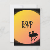 Bruiloft bij zonsondergang met vlammend decor RSVP kaartje (Achterkant)