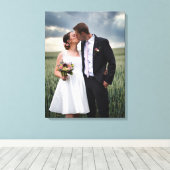 Bruiloft bruid en bruidegom foto met details Canva Canvas Afdruk (Insitu (Houten vloer))