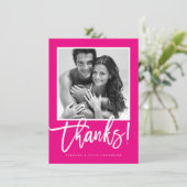 BRUILOFT DANK U eenvoudige kalligrafie heet roze Bedankkaart (Staand voorkant)