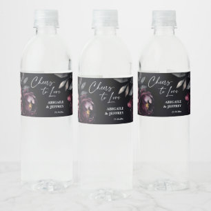 Bruiloft donkere humeurige pioenen gepersonaliseer waterfles etiket