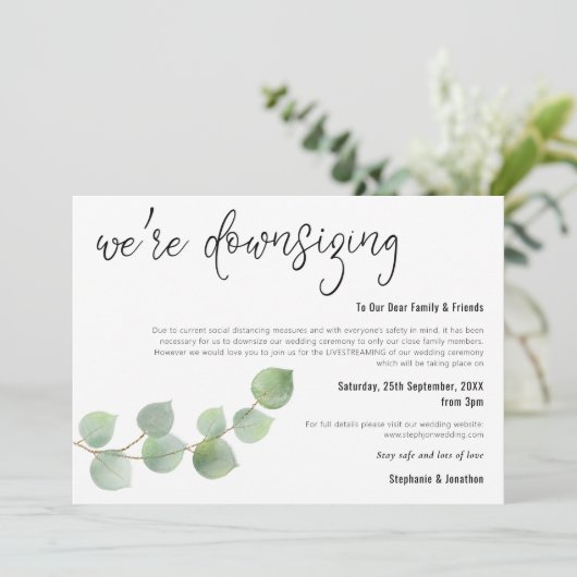Bruiloft Downsize Script Elegante Eucalyptus Aankondiging (Staand voorkant)