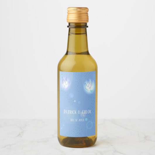 Bruiloft duif blauwe verlichting wijn etiket (Voorkant)