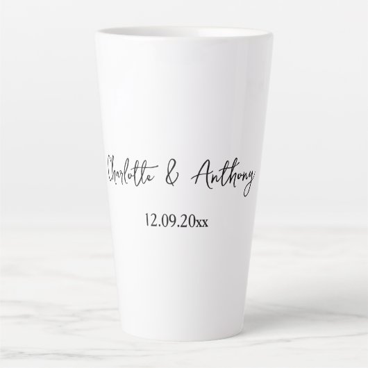 Bruiloft Elegant Script Creatief Zwart Wit Latte Mok (Voorkant)