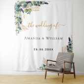 Bruiloft eucalyptus groen gouden monogram wandkleed (In situ)