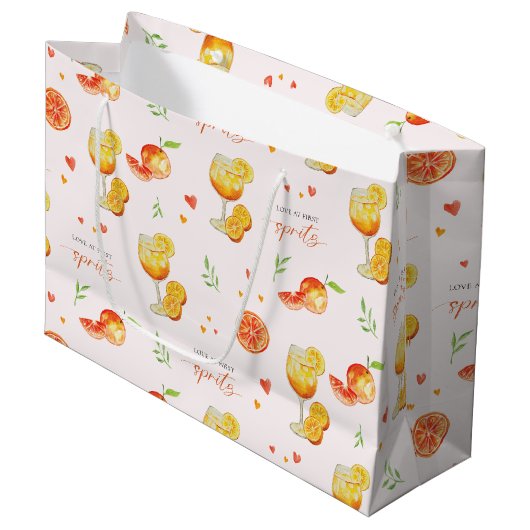 Bruiloft Feest Liefde Op De Eerste Spritz Citrus A Groot Cadeauzakje (Voorkant Gekanteld)