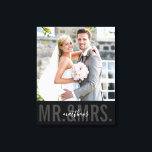 BRUILOFT FOTO DATUM heer en mevrouw monochroom zwa Canvas Afdruk<br><div class="desc">door kat massard >> WWW.SIMPLYSWEETPAPERIE.COM <<< Wat een geweldig geheugen van uw kostbare BABY - zo u wilt, gepersonaliseerd met hun geboortedatum en geboortedatum! TIP : 1. Als u de grootte van de grootte van de tekst wilt wijzigen, klikt u op de knop "Aanpassen". 2. U kunt uw eigen tekst...</div>