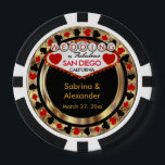 Bruiloft in (DIY Stad en Staat) Poker Chips<br><div class="desc">Casino stijl Poker Chips. Bruiloft in (Voeg uw stad en staat toe). Met diep rood, goud en zwart ontwerp klaar voor u om te personaliseren. Maakt een groot feestgunst aandenken voor uw gasten. Meer kleuren zijn beschikbaar. ✔ Opmerking: niet alle sjablonen hoeven te worden gewijzigd. 📌Als u meer aanpassingen nodig...</div>
