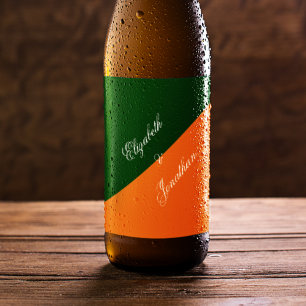 Bruiloft in Minimalistische Stijl met Levendige Zo Bier Etiket