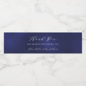 Bruiloft marineblauw modern script dank u waterfles etiket (Enkel label)