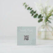 Bruiloft met bloemrijke begroeiing Scan Code RSVP Informatiekaartje (Staand voorkant)