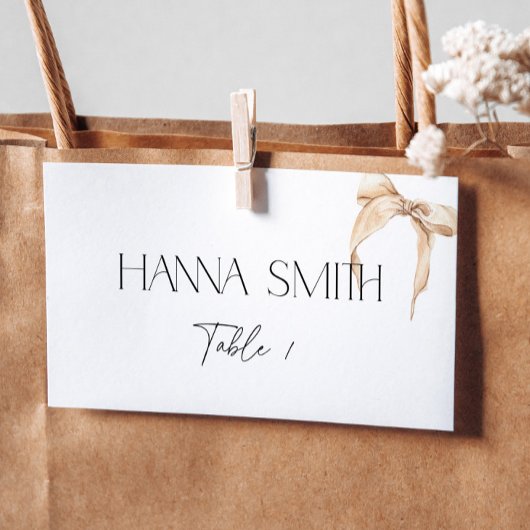 Bruiloft met neutrale strik voor een 'Ze gaat trou Plaatskaartje