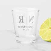 Bruiloft Monogram Bruid en bruidegom Initialen Shot Glas (Achterkant)