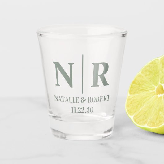 Bruiloft Monogram Bruid en bruidegom Initialen Shot Glas (Voorkant)