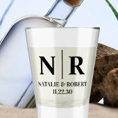 Bruiloft Monogram Bruid en bruidegom Initialen Shot Glas