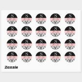 Bruiloft Monogram Namen Datum Damast Zwart Roze Ronde Sticker (Vel)