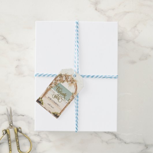 Bruiloft op het strand met rozenboog Bedankt Cadeaulabel (Met Touw)