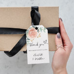 Bruiloft roos gouden bloemengroen dank u cadeaulabel<br><div class="desc">Een witte achtergrond. Versierd met roos gouden rozen en groen. Personaliseer en voeg uw namen toe. Terug: ruimte voor u om met de hand te schrijven.</div>