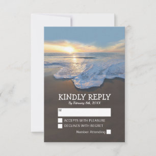 Bruiloft RSVP aan het strand aan de oceaan Kaartje
