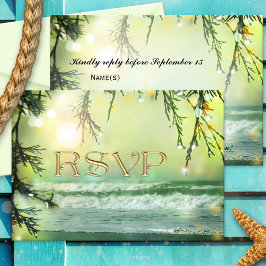 Bruiloft RSVP kaart met glinsterende lichten op he