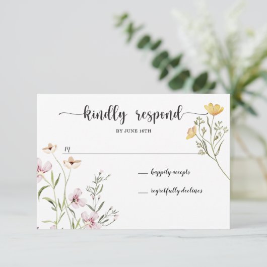 Bruiloft RSVP kaart met wilde bloemen (Staand voorkant)