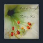 Bruiloft Souvenir Magnet - Bloemen<br><div class="desc">Heerlijk om je cadeaus te geven als herinnering aan de speciale dag- of douchegiften - je kunt de tekst naar je eigen specificaties wijzigen. Fotografie door Lynn Ede op http://lynnede.redbubble.com</div>