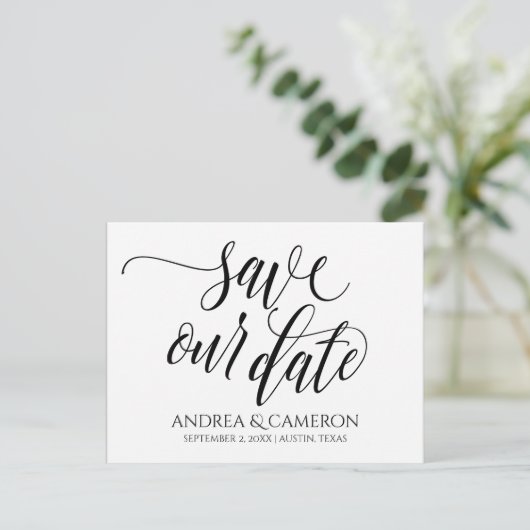 Bruiloft Typografie Save-the-Date | Zwart Aankondigingskaart (Staand voorkant)