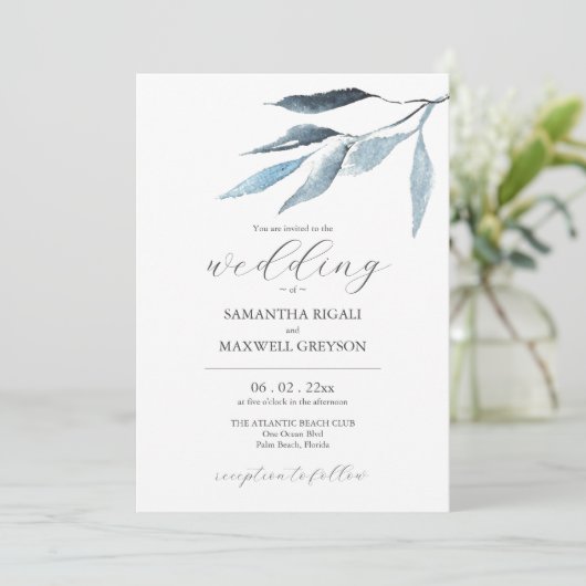 Bruiloft uitnodigingen Dusty Blue Botanicals (Staand voorkant)