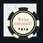Bruiloft verlovingsfeest zwarte crème poker chip kaart<br><div class="desc">Verbluf je vrienden en familie door ze deze zwarte en off-white poker chip stijl bruiloft verlovingsfeest uitnodigingen te sturen. Ze wachten er reikhalzend op om met je mee te gaan op dit zeker-om-leuk verloving feest!</div>