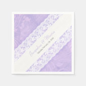 Bruiloft witte kant op lila paarse papieren servet (Voorkant)