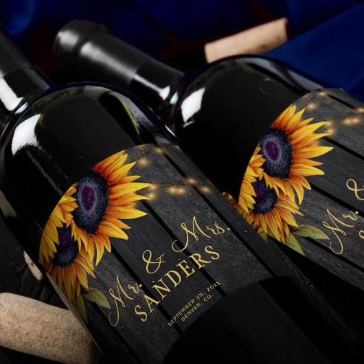 Bruiloft zonnebloemen rustieke meneer en mevrouw f wijn etiket