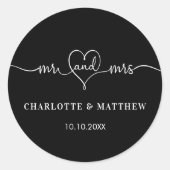 Bruiloft zwart wit mr mrs hart script ronde sticker (Voorkant)