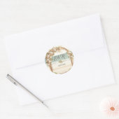 Bruiloftsbogen op het strand met rozen ronde sticker (Envelop)