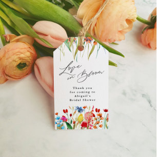 Bruiloftsfavor met wilde bloemen cadeaulabel