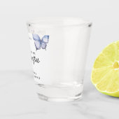 Bruiloftsfeest 'Hij bezorgt me vlinders' Shot Glas (Rechts)