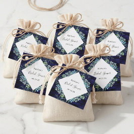 Bruiloftsfeest met botanische groene eucalyptus bedankjes labels