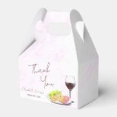 Bruiloftsfeestje met wijn en charcuterie bedankdoosjes (Voorkant Zijde)