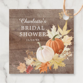Bruiloftsgeschenk met herfstbladeren en pompoen bedankjes labels