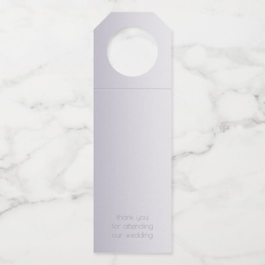 bruiloftswijn | Violet Silver Stripes Monogram Flessenhanger (Achterkant)