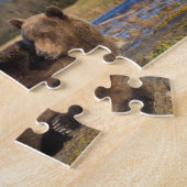 Bruin beer, grizzly beer op zijn rug legpuzzel (Zijkant)