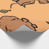 Bruin Beer met vallende herfstblad Schattigee dier Cadeaupapier